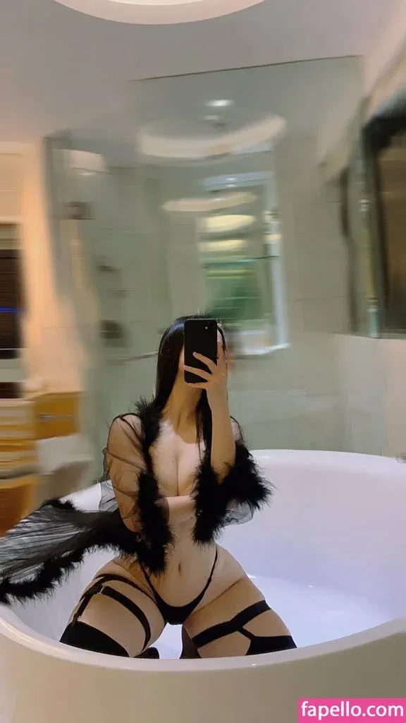 QiaoniuTT / 俏妞 Onlyfans Photo Gallery 