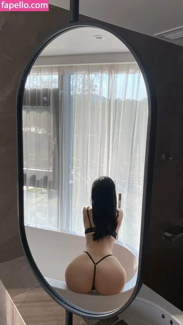 QiaoniuTT / 俏妞 Onlyfans Photo Gallery 