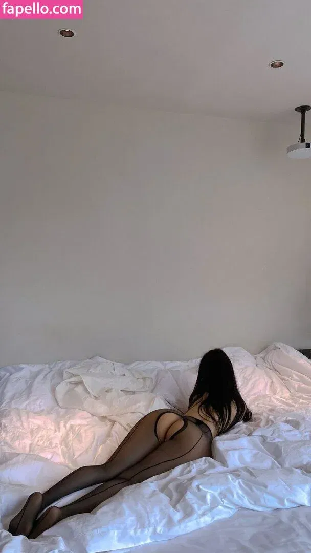 QiaoniuTT / 俏妞 Onlyfans Photo Gallery 