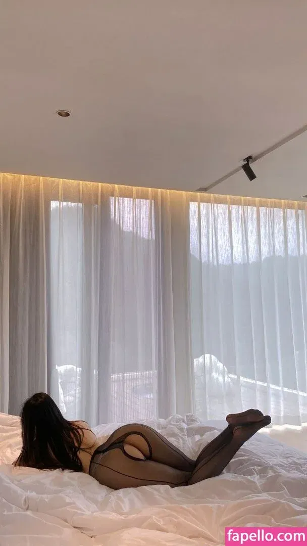 QiaoniuTT / 俏妞 Onlyfans Photo Gallery 