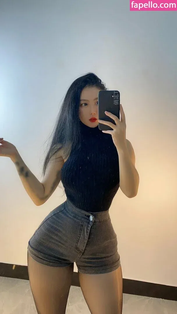 QiaoniuTT / 俏妞 Onlyfans Photo Gallery 