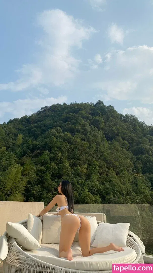 QiaoniuTT / 俏妞 Onlyfans Photo Gallery 
