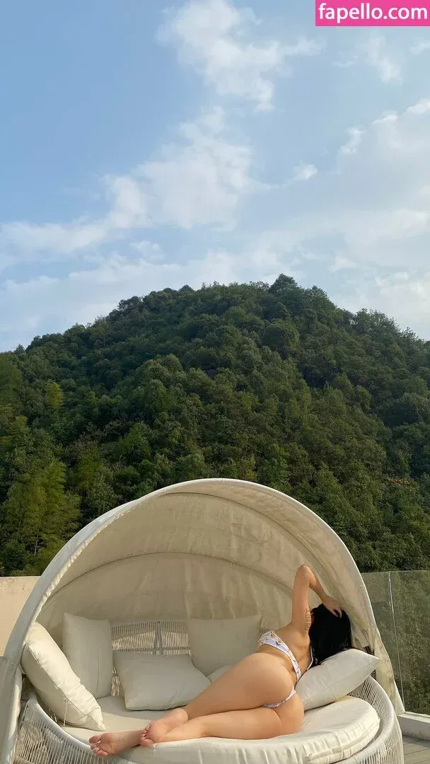 QiaoniuTT / 俏妞 Onlyfans Photo Gallery 