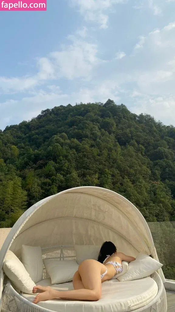 QiaoniuTT / 俏妞 Onlyfans Photo Gallery 