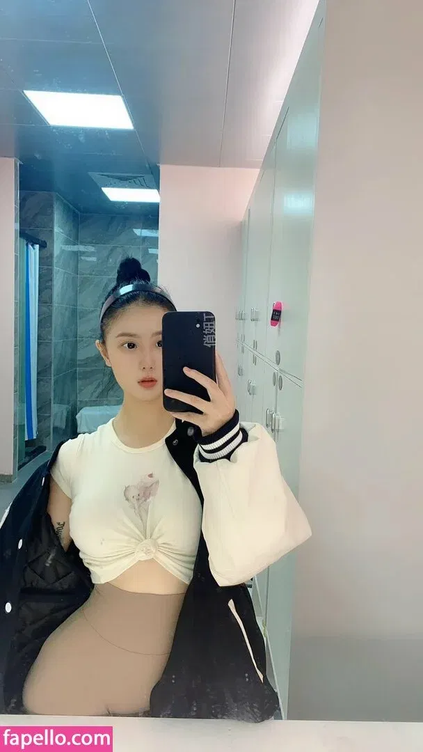 QiaoniuTT / 俏妞 Onlyfans Photo Gallery 