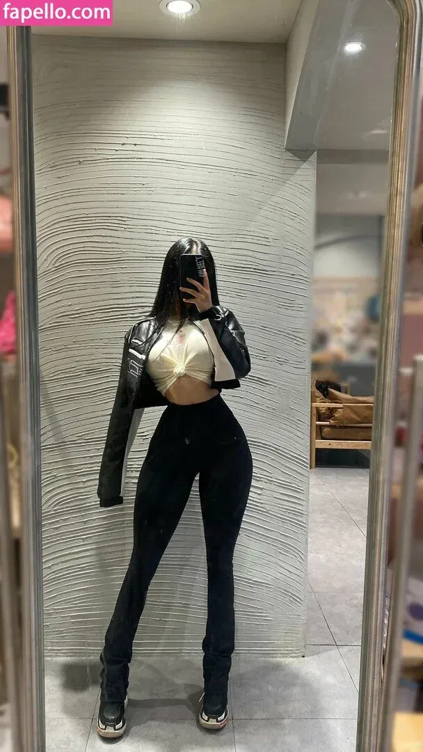 QiaoniuTT / 俏妞 Onlyfans Photo Gallery 