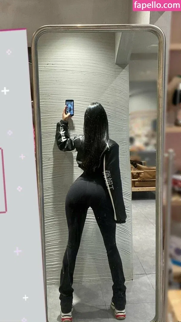 QiaoniuTT / 俏妞 Onlyfans Photo Gallery 