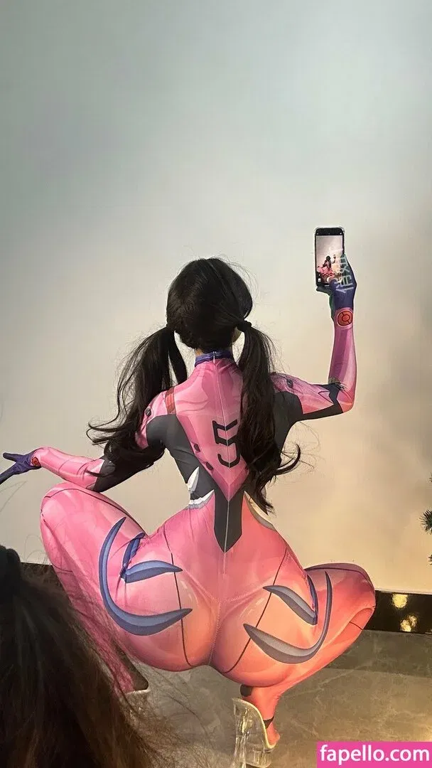 QiaoniuTT / 俏妞 Onlyfans Photo Gallery 