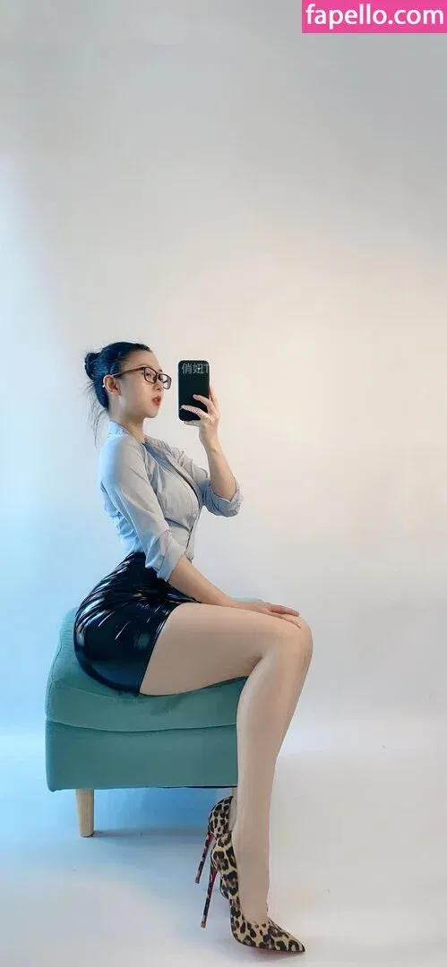 QiaoniuTT / 俏妞 Onlyfans Photo Gallery 