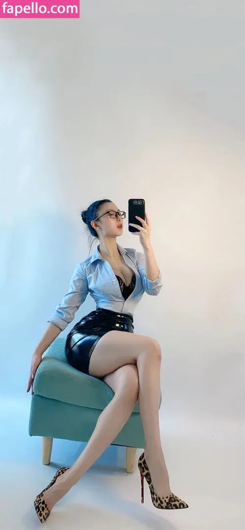 QiaoniuTT / 俏妞 Onlyfans Photo Gallery 