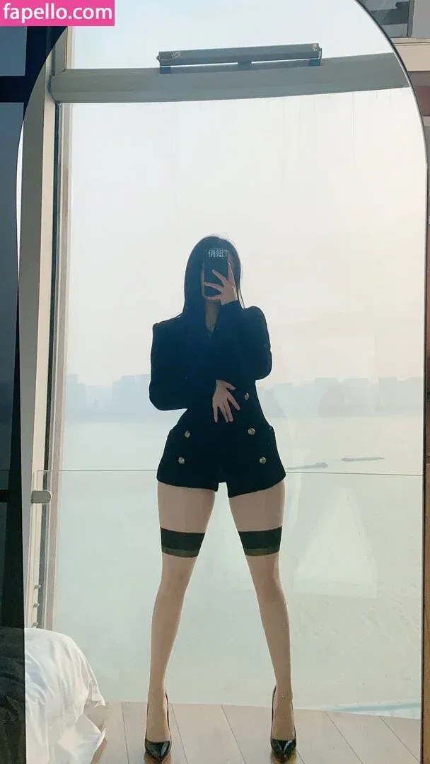 QiaoniuTT / 俏妞 Onlyfans Photo Gallery 