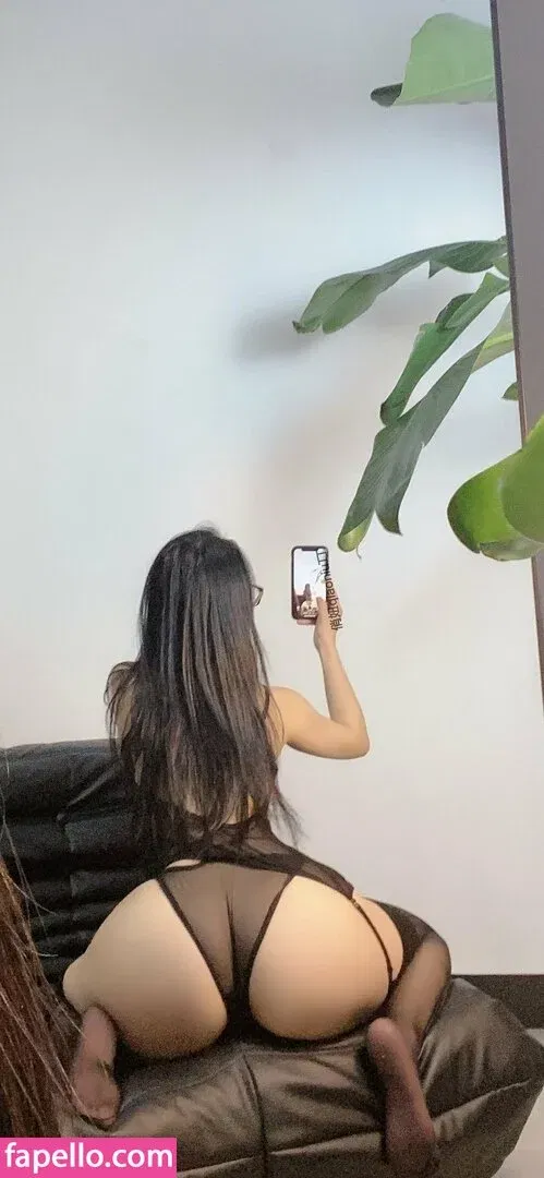 QiaoniuTT / 俏妞 Onlyfans Photo Gallery 