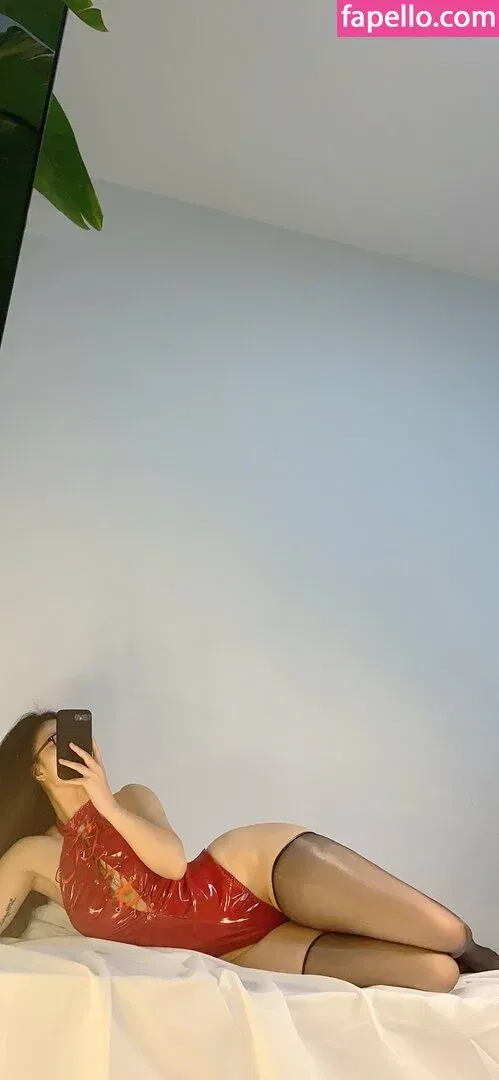 QiaoniuTT / 俏妞 Onlyfans Photo Gallery 