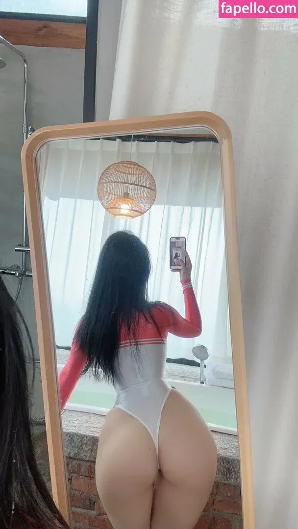 QiaoniuTT / 俏妞 Onlyfans Photo Gallery 
