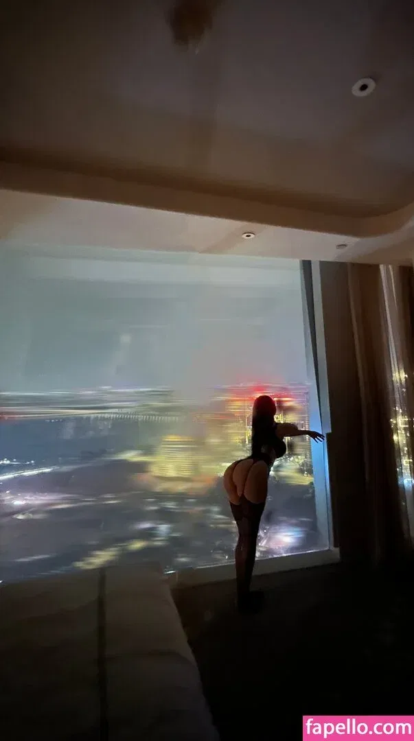 QiaoniuTT / 俏妞 Onlyfans Photo Gallery 