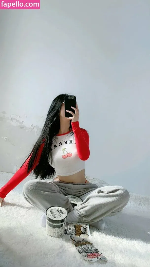QiaoniuTT / 俏妞 Onlyfans Photo Gallery 