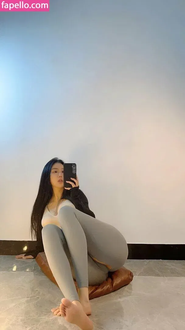 QiaoniuTT / 俏妞 Onlyfans Photo Gallery 