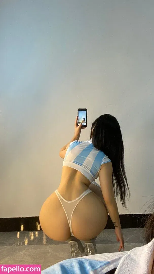 QiaoniuTT / 俏妞 Onlyfans Photo Gallery 