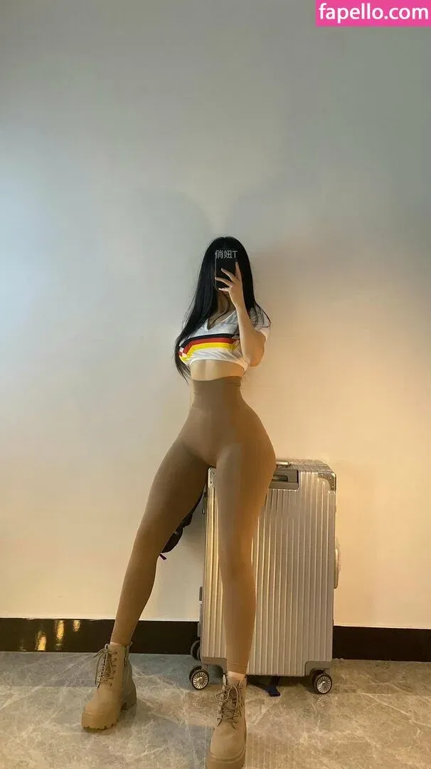 QiaoniuTT / 俏妞 Onlyfans Photo Gallery 