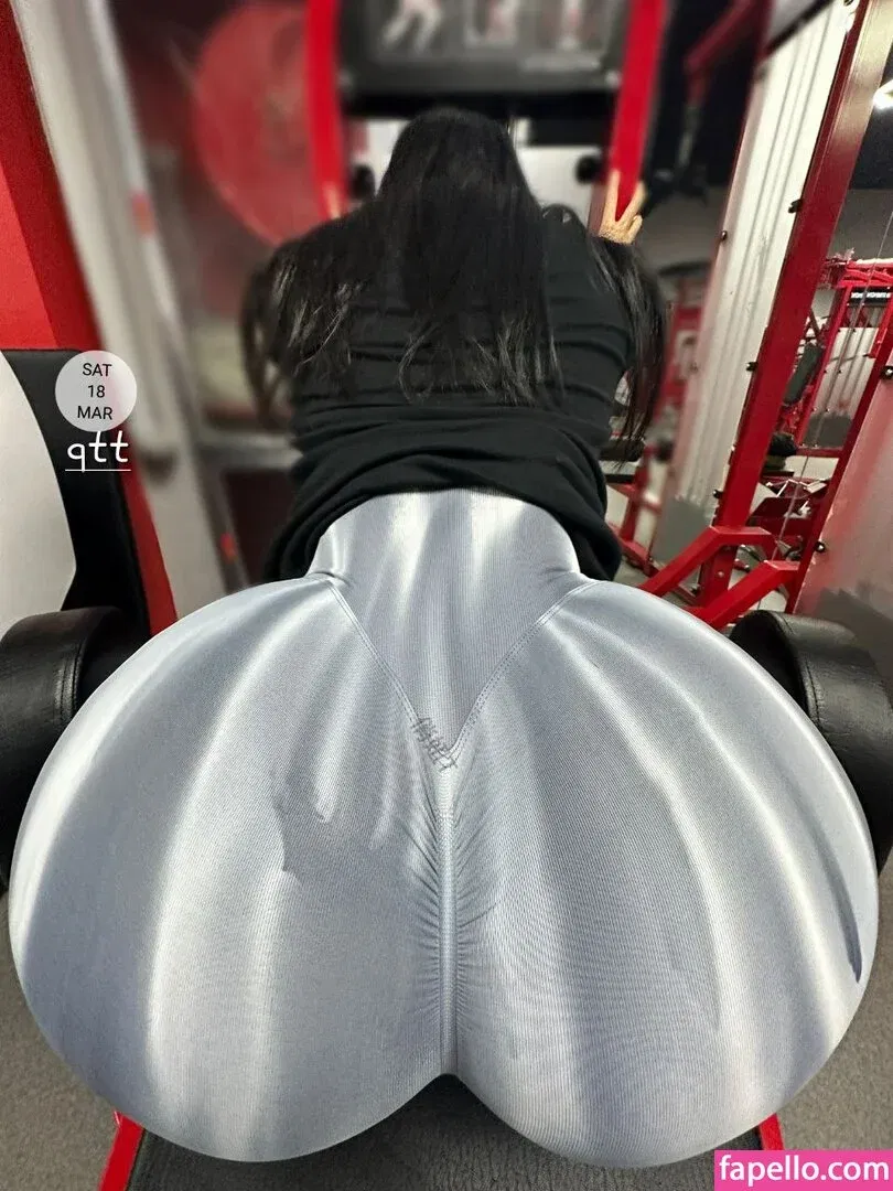 QiaoniuTT / 俏妞 Onlyfans Photo Gallery 