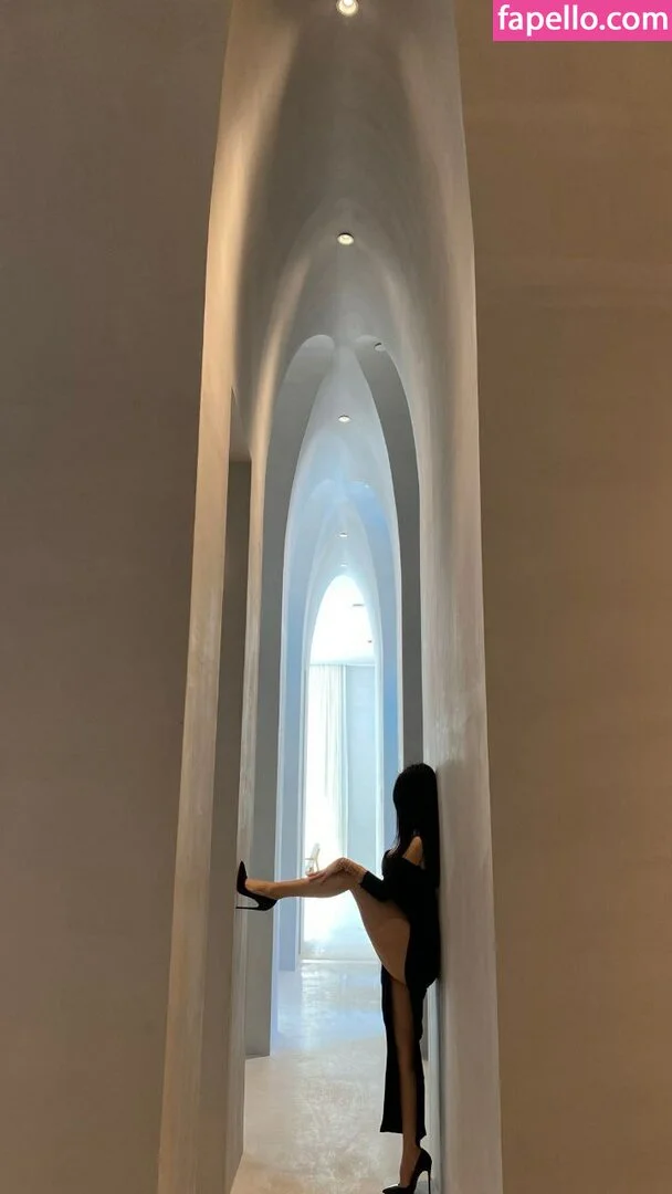 QiaoniuTT / 俏妞 Onlyfans Photo Gallery 