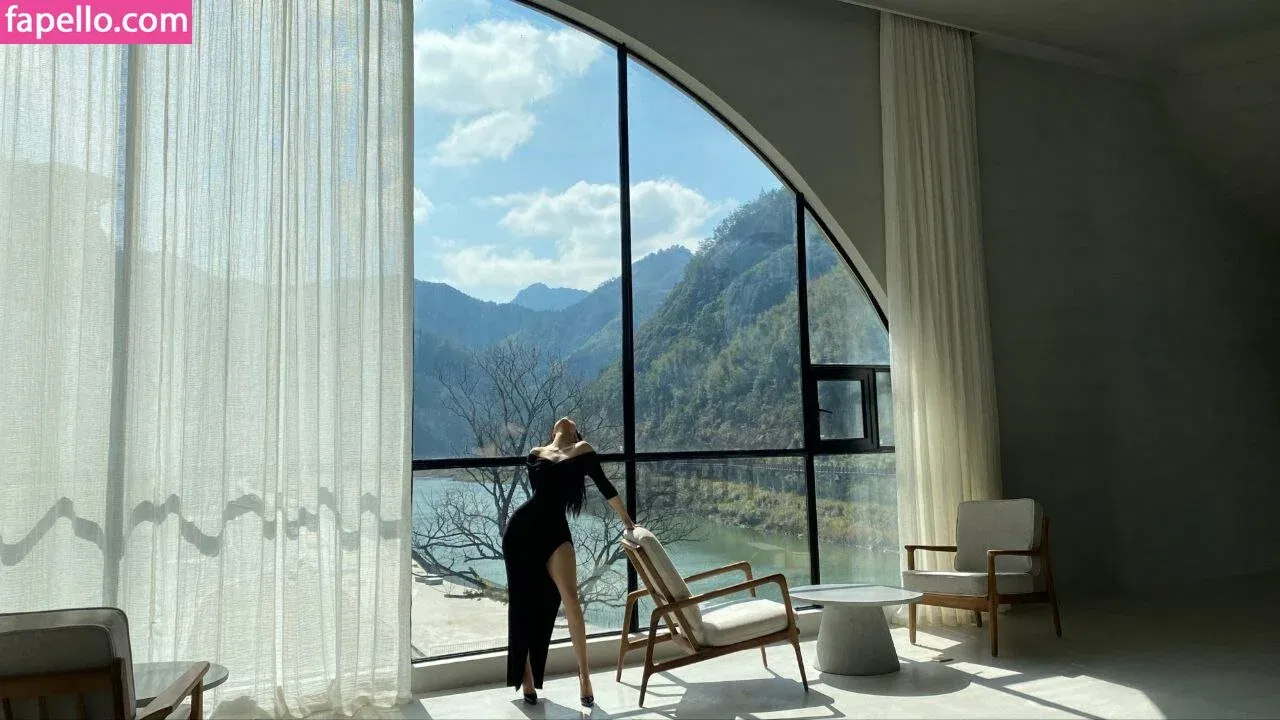 QiaoniuTT / 俏妞 Onlyfans Photo Gallery 