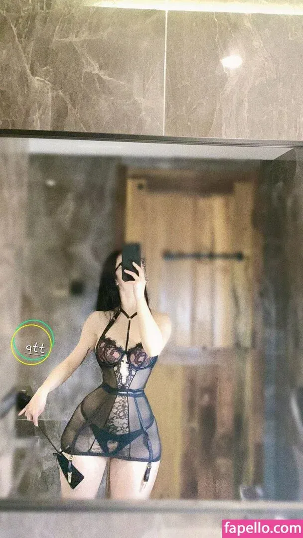 QiaoniuTT / 俏妞 Onlyfans Photo Gallery 