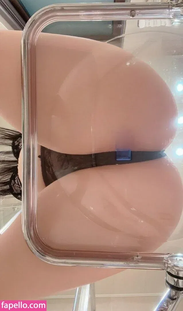 QiaoniuTT / 俏妞 Onlyfans Photo Gallery 