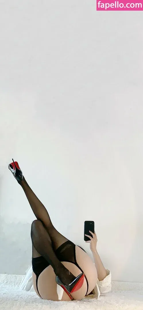 QiaoniuTT / 俏妞 Onlyfans Photo Gallery 