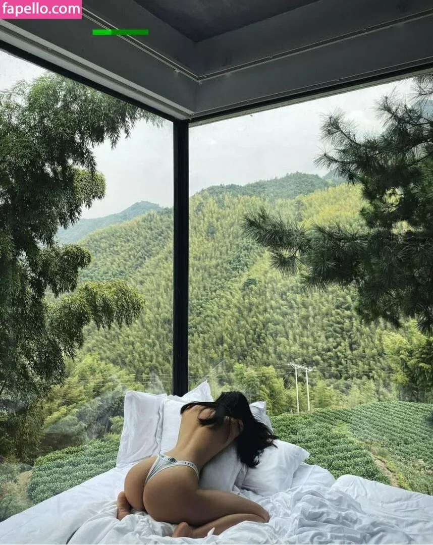 QiaoniuTT / 俏妞 Onlyfans Photo Gallery 