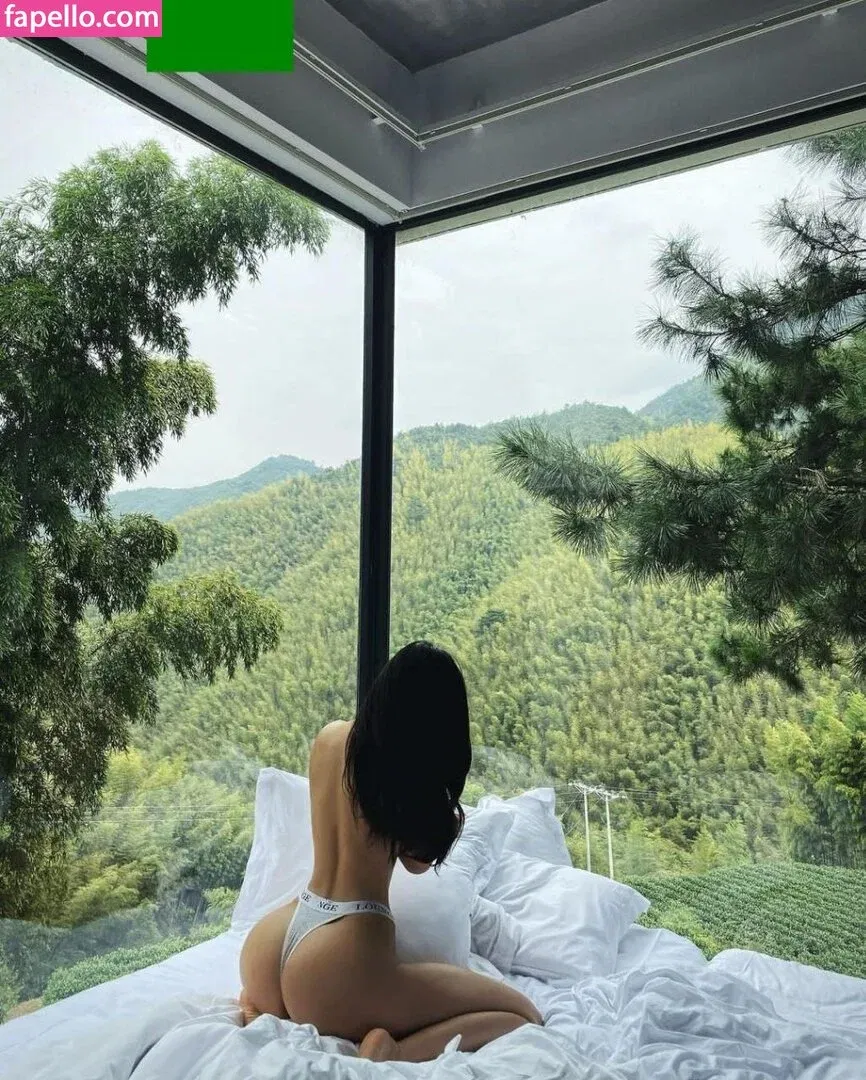 QiaoniuTT / 俏妞 Onlyfans Photo Gallery 