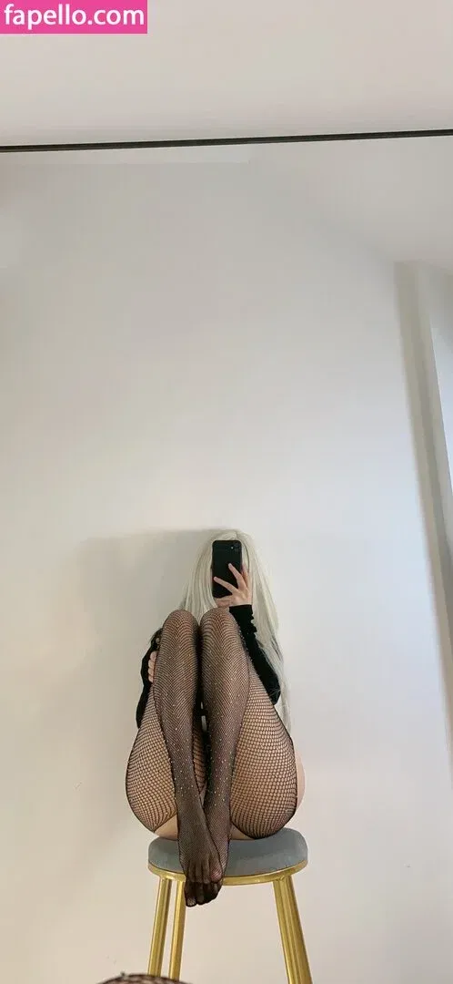 QiaoniuTT / 俏妞 Onlyfans Photo Gallery 