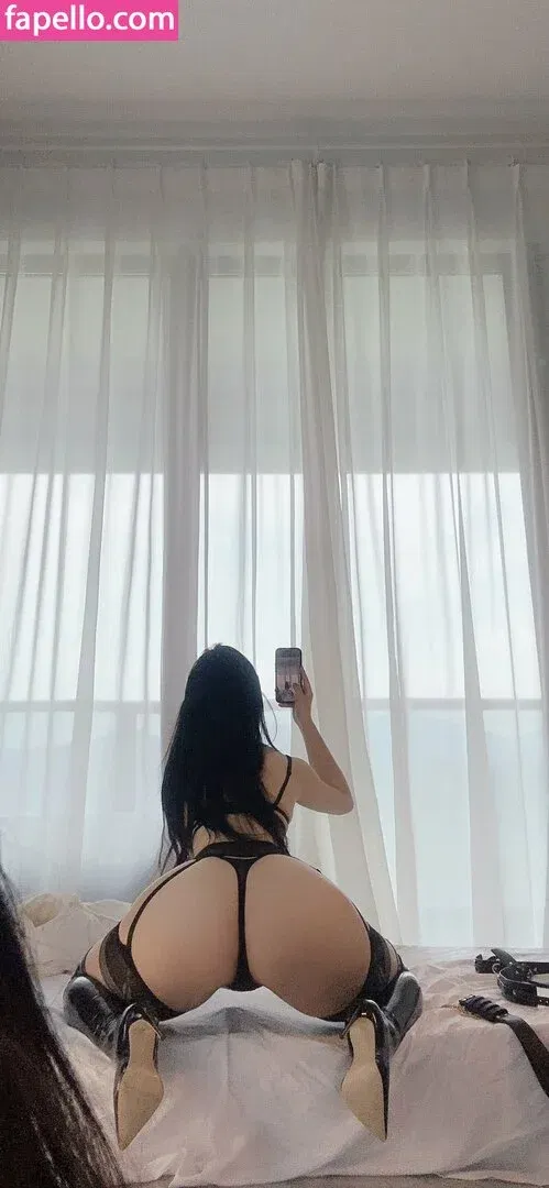 QiaoniuTT / 俏妞 Onlyfans Photo Gallery 