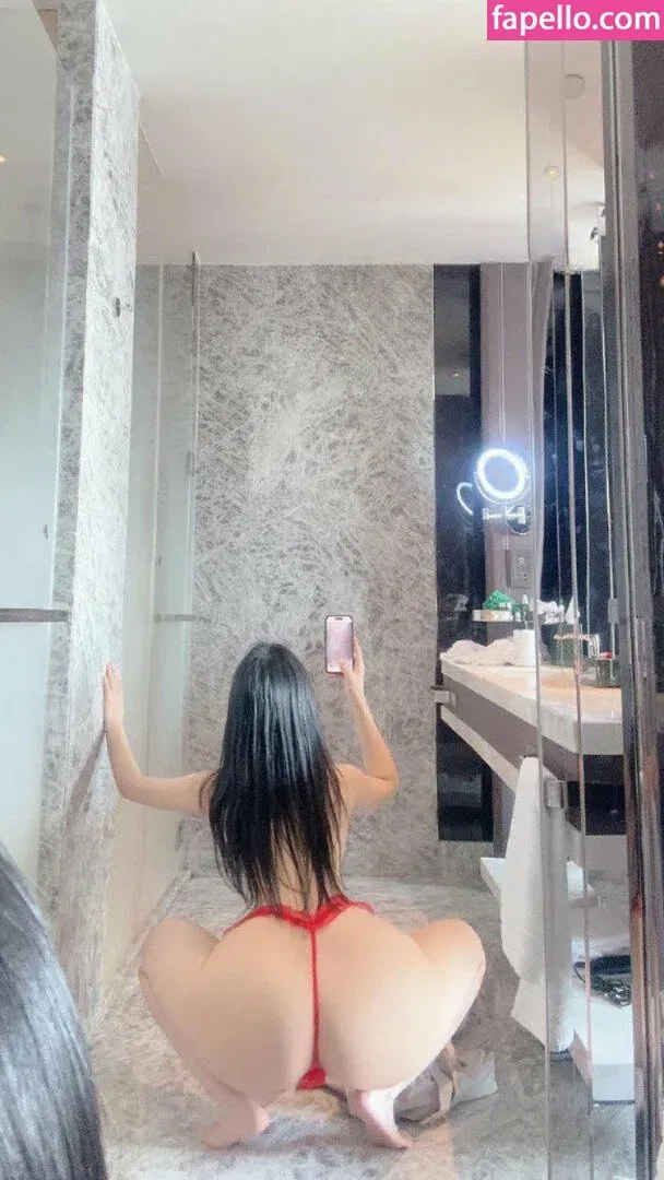 QiaoniuTT / 俏妞 Onlyfans Photo Gallery 