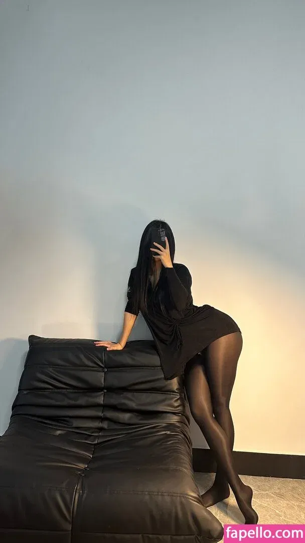 QiaoniuTT / 俏妞 Onlyfans Photo Gallery 