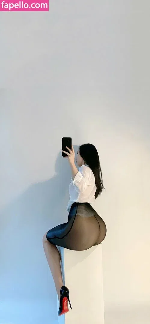 QiaoniuTT / 俏妞 Onlyfans Photo Gallery 
