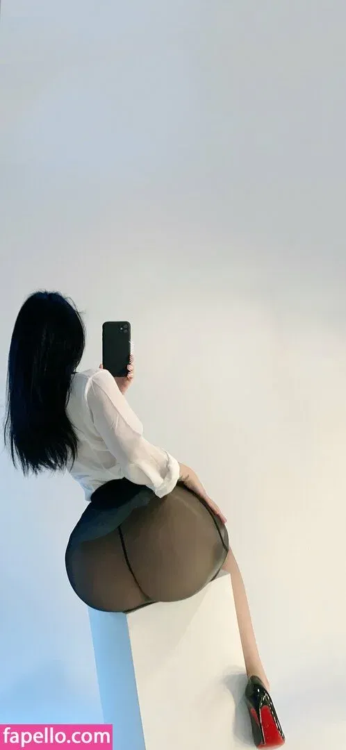 QiaoniuTT / 俏妞 Onlyfans Photo Gallery 