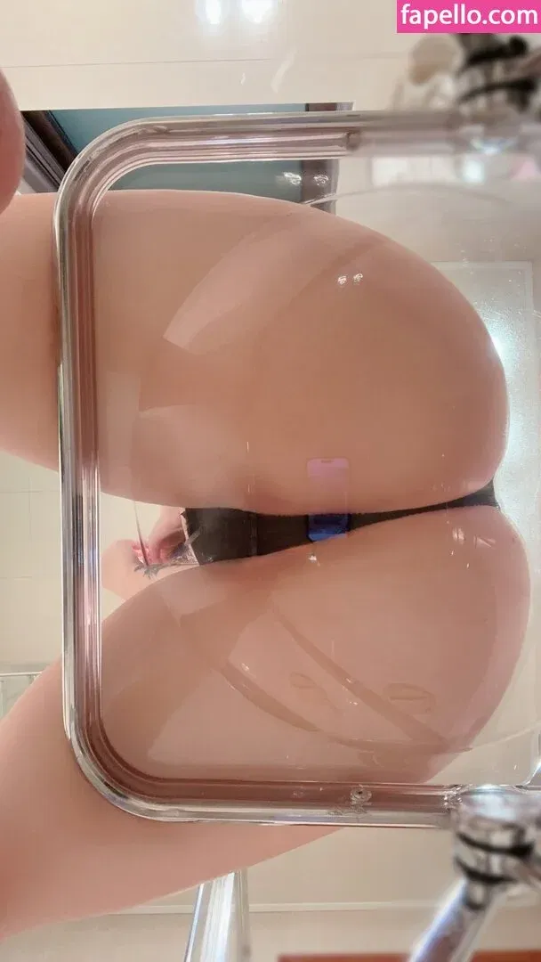 QiaoniuTT / 俏妞 Onlyfans Photo Gallery 