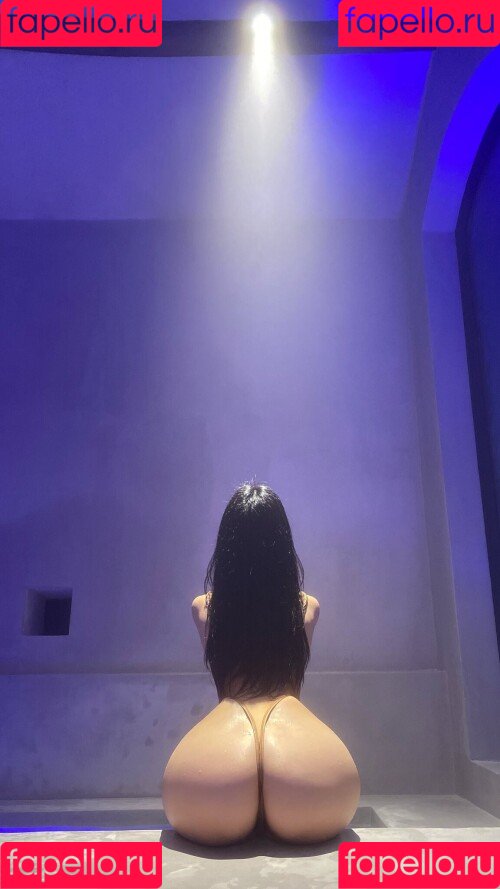 QiaoniuTT / 俏妞 Onlyfans Photo Gallery 