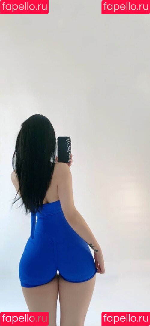 QiaoniuTT / 俏妞 Onlyfans Photo Gallery 