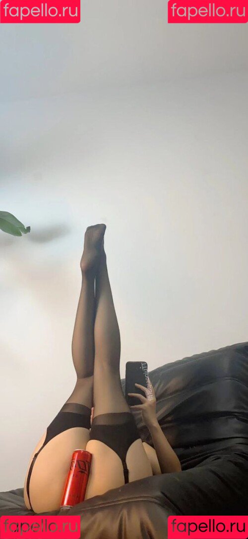 QiaoniuTT / 俏妞 Onlyfans Photo Gallery 