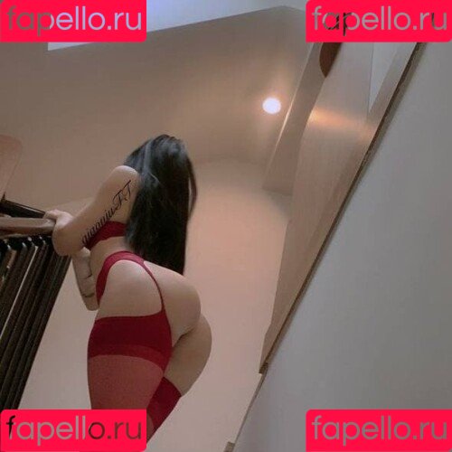 QiaoniuTT / 俏妞 Onlyfans Photo Gallery 