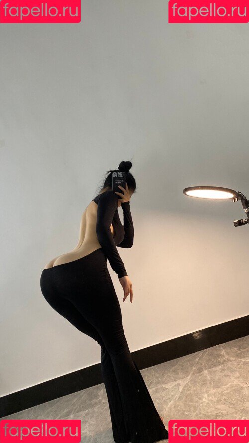 QiaoniuTT / 俏妞 Onlyfans Photo Gallery 