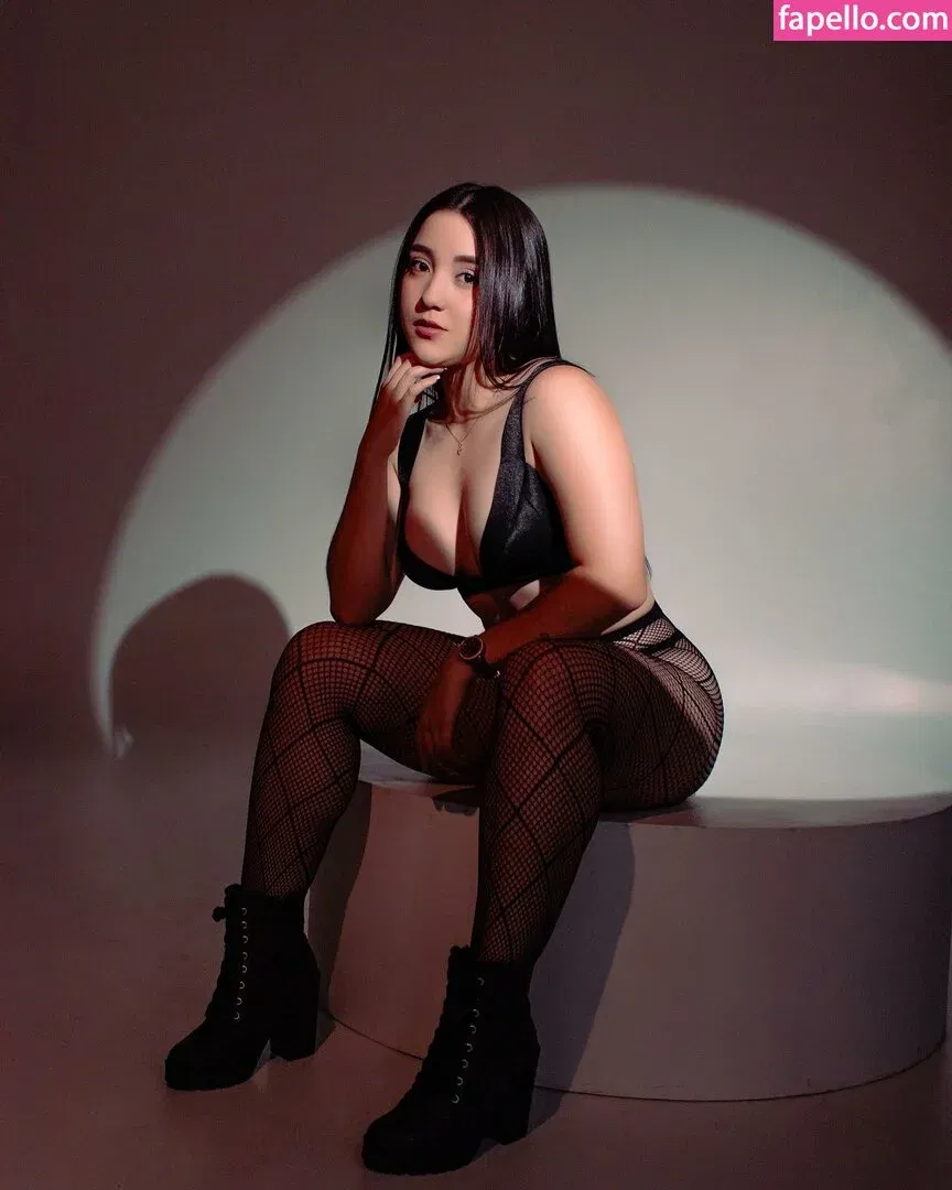 Daniela Hernandez / danih.2002 / danih.2025 Onlyfans Photo Gallery 