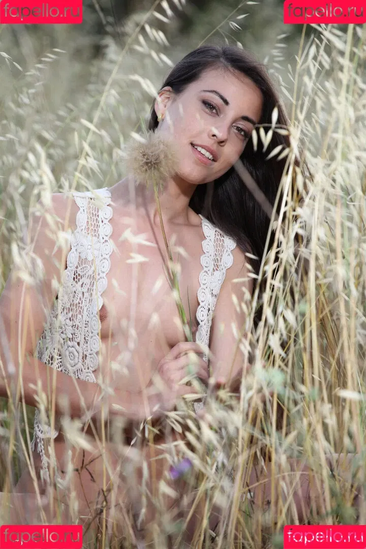 LnascimentS / Lorena / Lorena?? / lnasciment_ / lorenanerdygirl Onlyfans Photo Gallery 