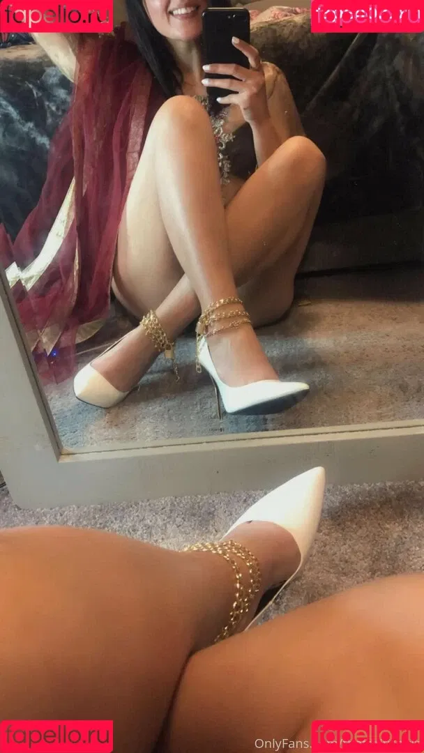 Aaliyah Yasin / _thatbritishcouple / aaliyah.yasin / https: / thatbritishg1rl Onlyfans Photo Gallery 