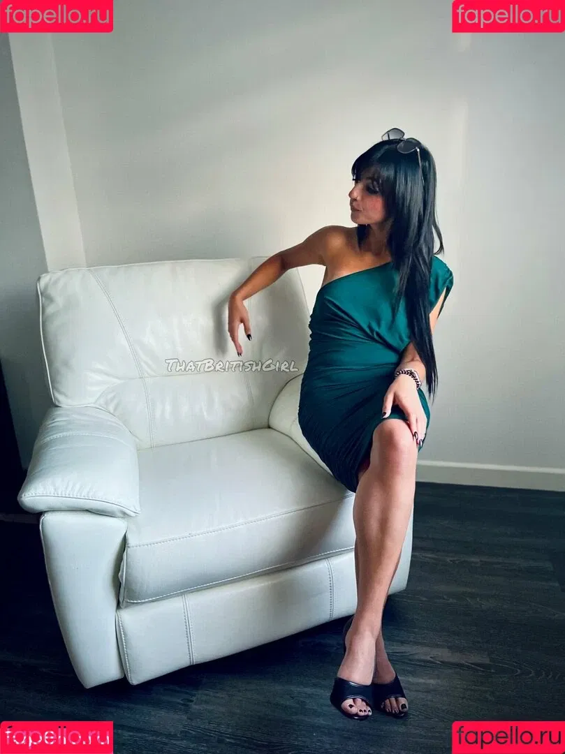 Aaliyah Yasin / _thatbritishcouple / aaliyah.yasin / https: / thatbritishg1rl Onlyfans Photo Gallery 