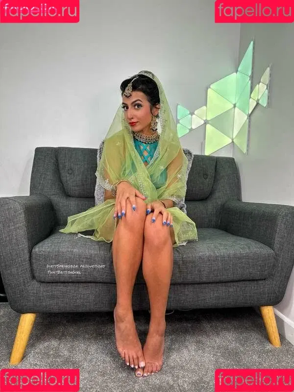 Aaliyah Yasin / _thatbritishcouple / aaliyah.yasin / https: / thatbritishg1rl Onlyfans Photo Gallery 