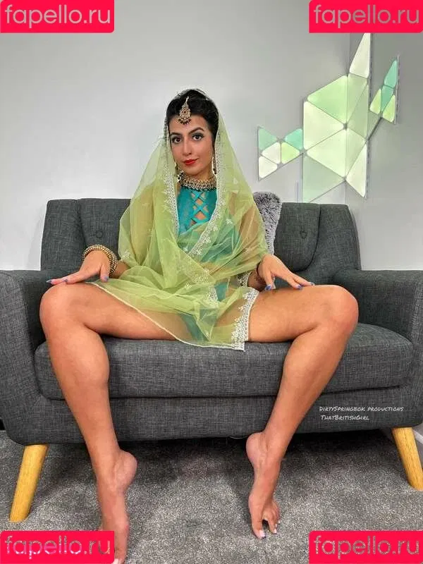 Aaliyah Yasin / _thatbritishcouple / aaliyah.yasin / https: / thatbritishg1rl Onlyfans Photo Gallery 