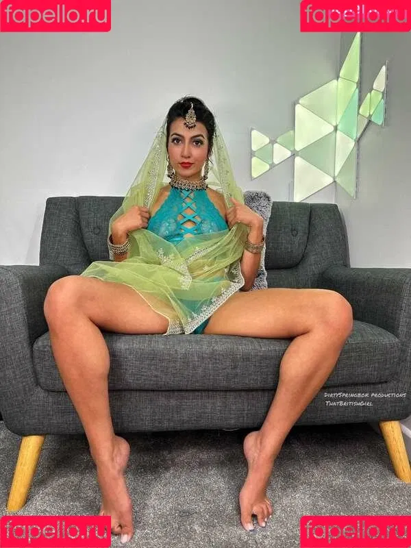 Aaliyah Yasin / _thatbritishcouple / aaliyah.yasin / https: / thatbritishg1rl Onlyfans Photo Gallery 